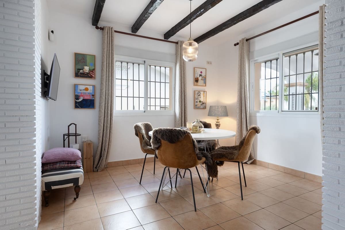 4 Zimmer Villa zu verkaufen in Alhaurin el Grande mit Pool Garage - 845.000 € (Ref: 9818852)