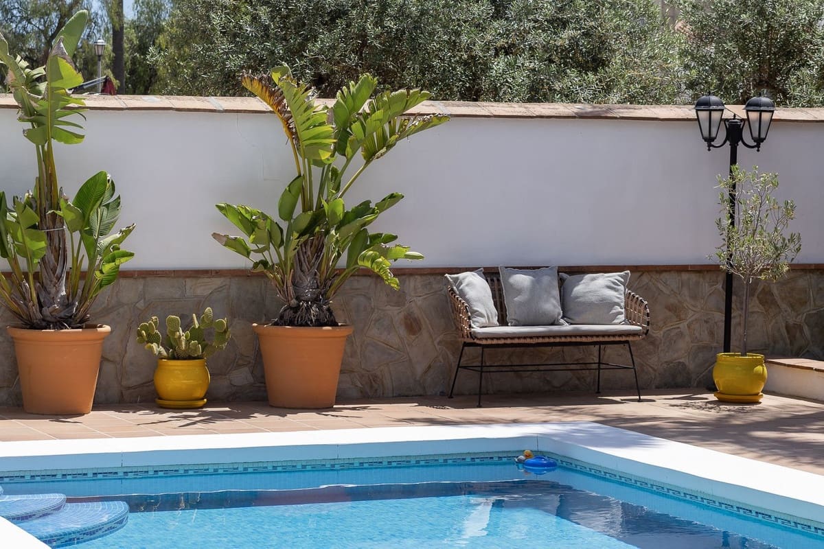 4 Zimmer Villa zu verkaufen in Alhaurin el Grande mit Pool Garage - 845.000 € (Ref: 9818852)