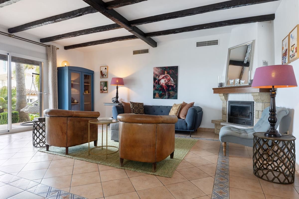 4 Zimmer Villa zu verkaufen in Alhaurin el Grande mit Pool Garage - 845.000 € (Ref: 9818852)