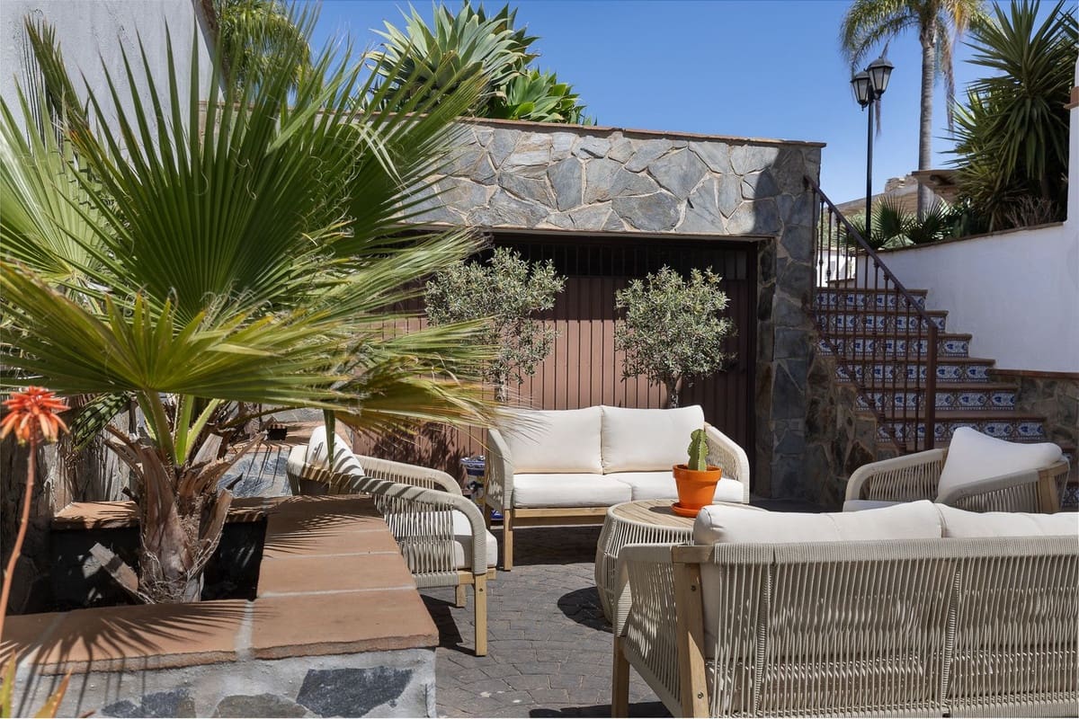 4 Zimmer Villa zu verkaufen in Alhaurin el Grande mit Pool Garage - 845.000 € (Ref: 9818852)