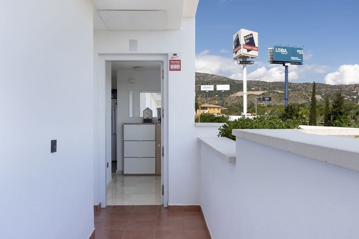 2 bedroom Penthouse for sale in Torremolinos with pool garage - € 535,000 (Ref: 9823767)