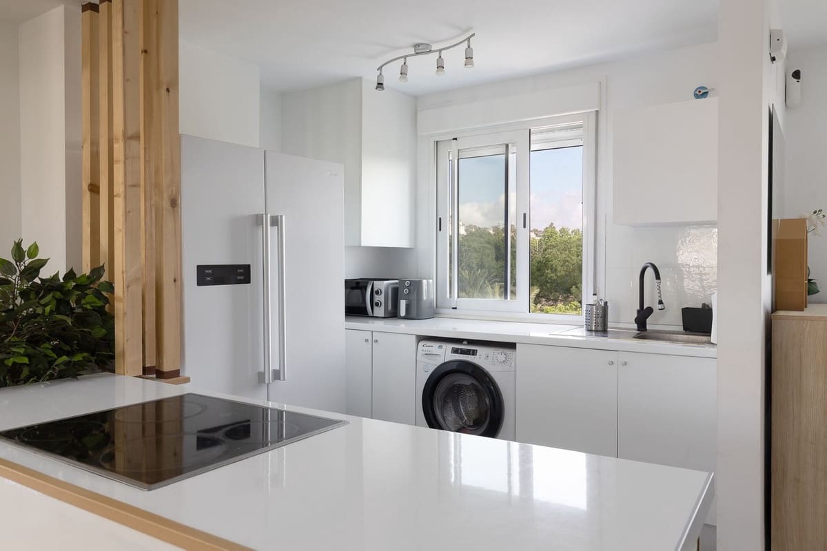 2 bedroom Penthouse for sale in Torremolinos with pool garage - € 535,000 (Ref: 9823767)