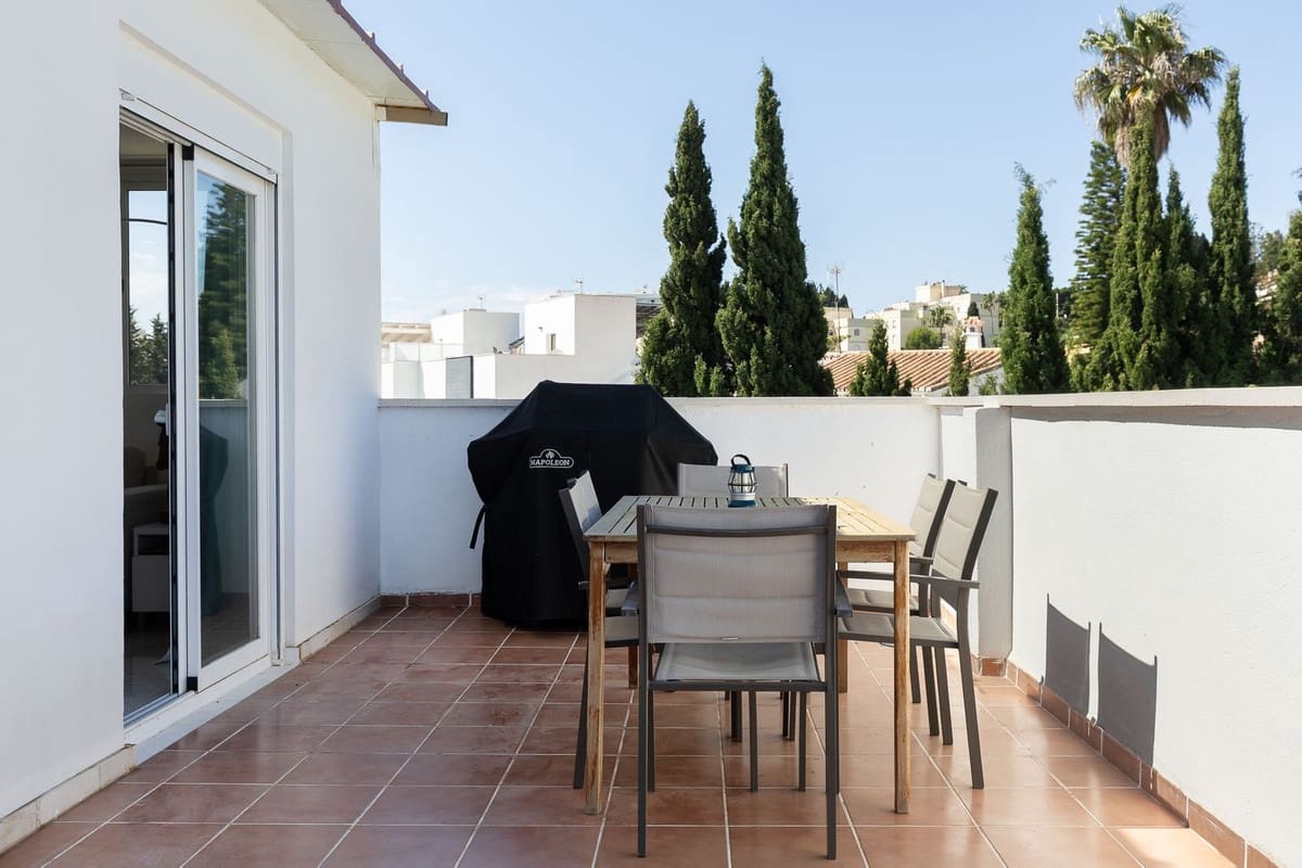 2 bedroom Penthouse for sale in Torremolinos with pool garage - € 535,000 (Ref: 9823767)