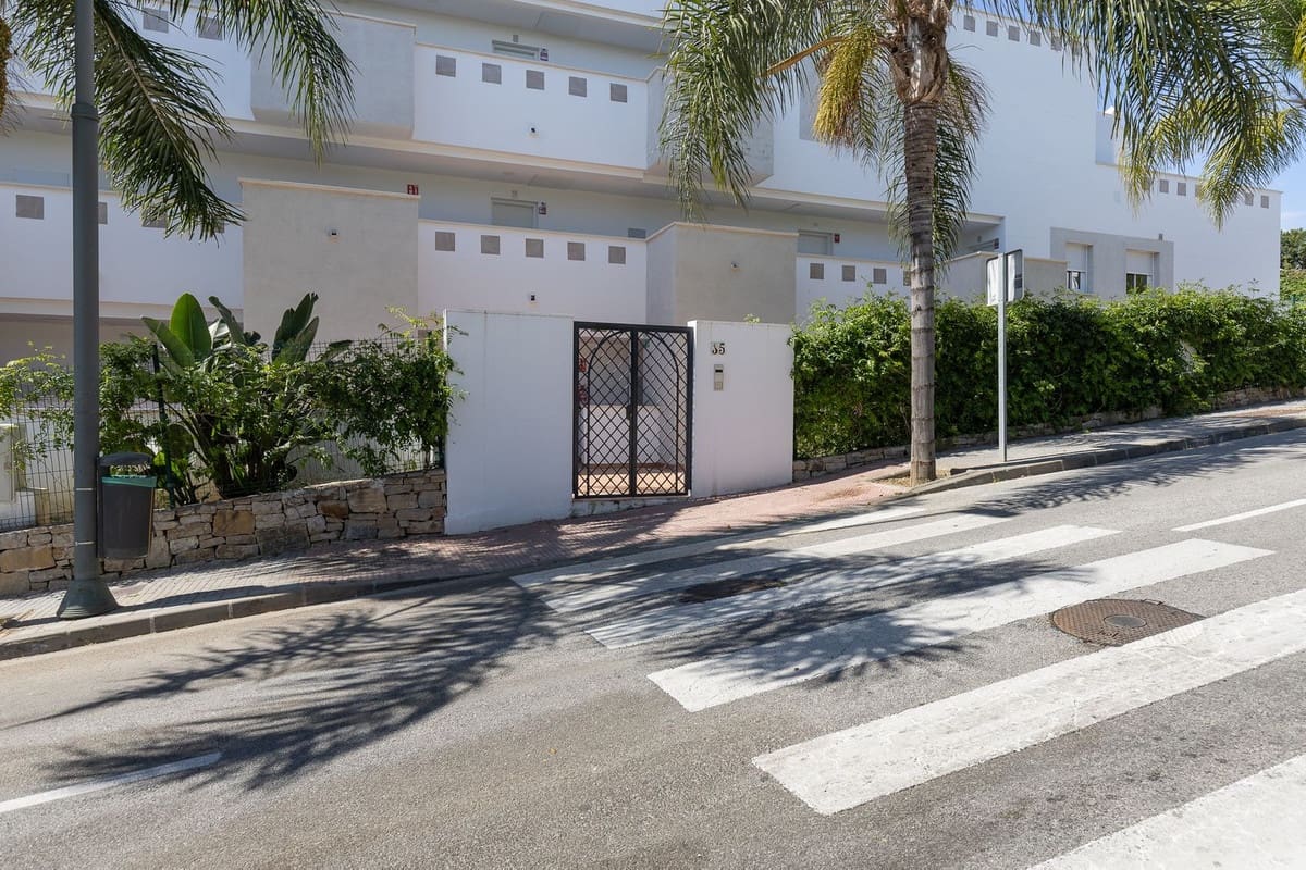 2 bedroom Penthouse for sale in Torremolinos with pool garage - € 535,000 (Ref: 9823767)