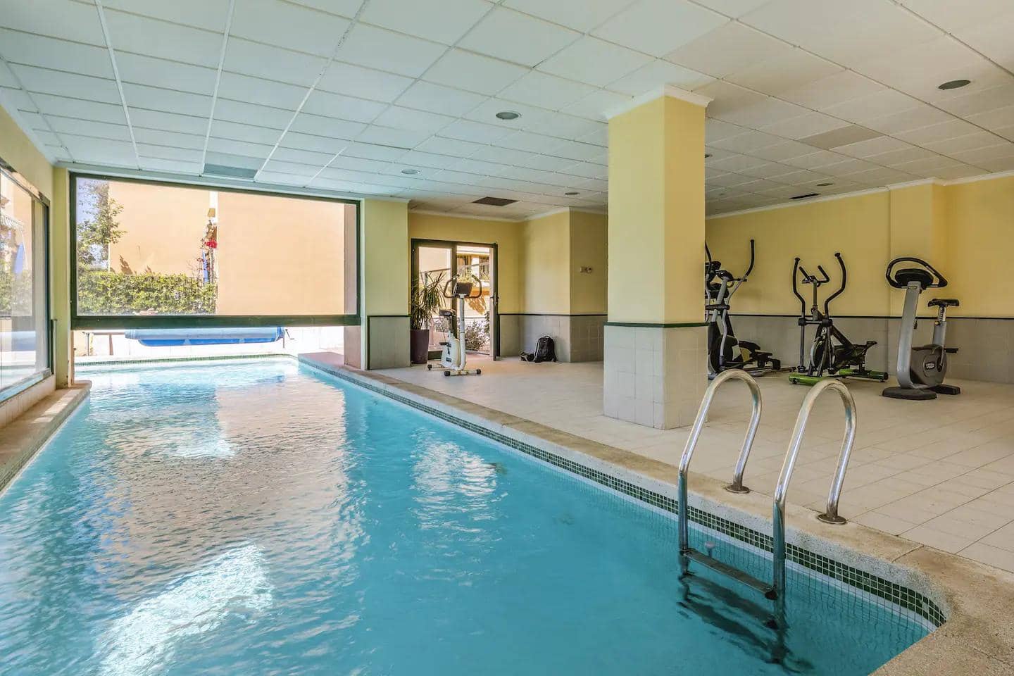 1 quarto Apartamento para arrendar em Javea / Xabia com piscina garagem - 1 100 € (Ref: 10021595)