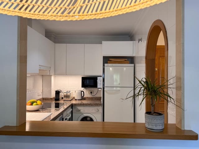 1 makuuhuone Huoneisto vuokrattavana paikassa Puerto, Javea / Xàbia mukana uima-altaan 
autotalli - 1 100 € (Ref: 10021595)