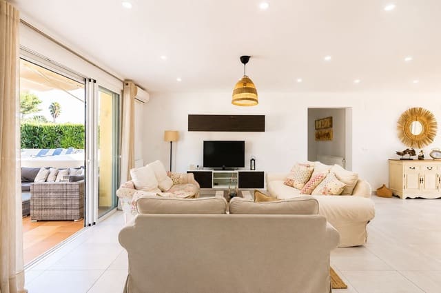 5 bedroom Villa for sale in Portichol - Balcón al Mar, Javea / Xàbia with pool garage - € 799,000 (Ref: 10021597)