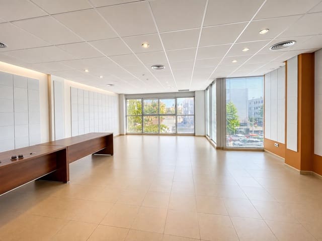 Local Comercial en Javea / Xàbia en alquiler - 1.100 € (Ref: 10031132)