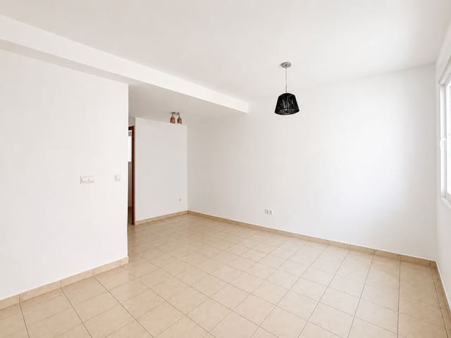 4 soveværelse Rækkehus til salg i Javea / Xàbia med swimmingpool garage - € 400.000 (Ref: 10048114)