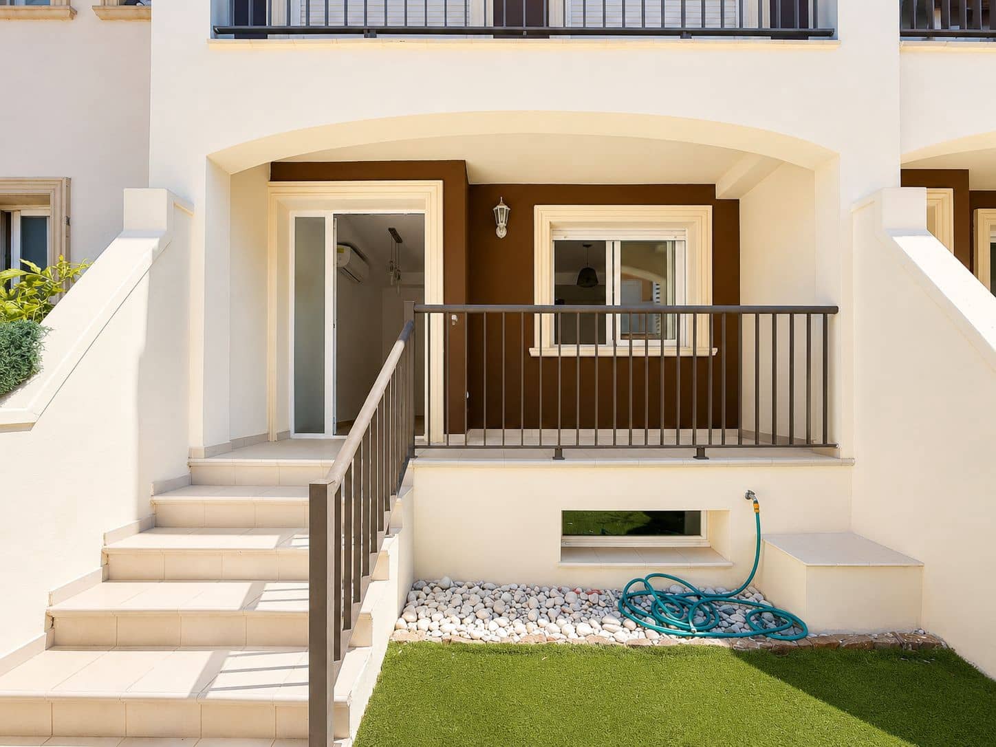 4 soveværelse Rækkehus til salg i Javea / Xabia med swimmingpool garage - € 400.000 (Ref: 10048114)