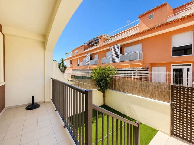 4 soveværelse Rækkehus til salg i Javea / Xàbia med swimmingpool garage - € 400.000 (Ref: 10048114)