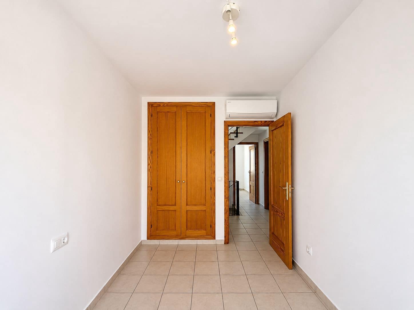 4 soveværelse Rækkehus til salg i Javea / Xabia med swimmingpool garage - € 400.000 (Ref: 10048114)