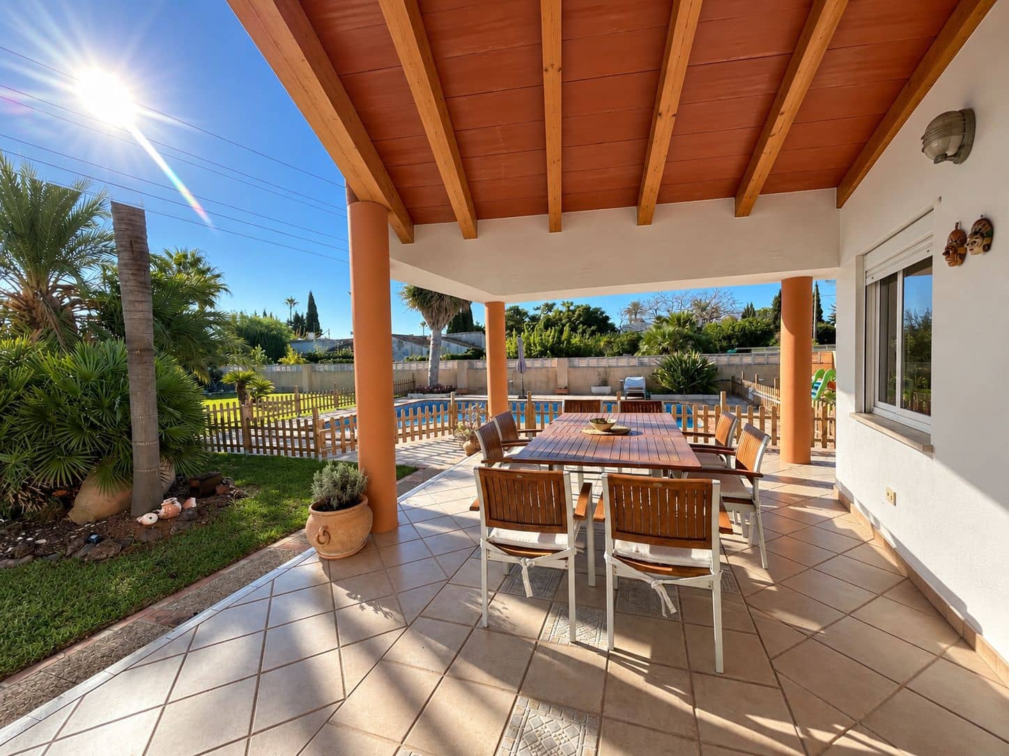 3 soverom Rekkehus til leie i Javea / Xabia med svømmebasseng - € 1 800 (Ref: 10077186)