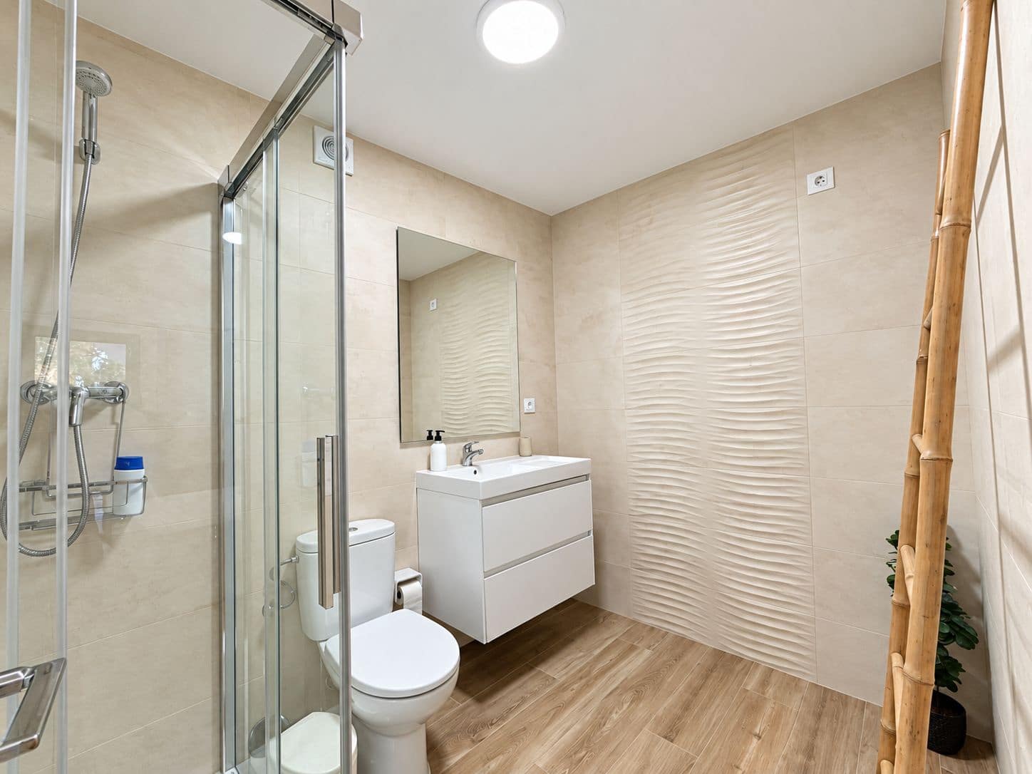 Appartement de 3 chambres à louer à Denia avec garage - 1 200 € (Ref: 10093796)