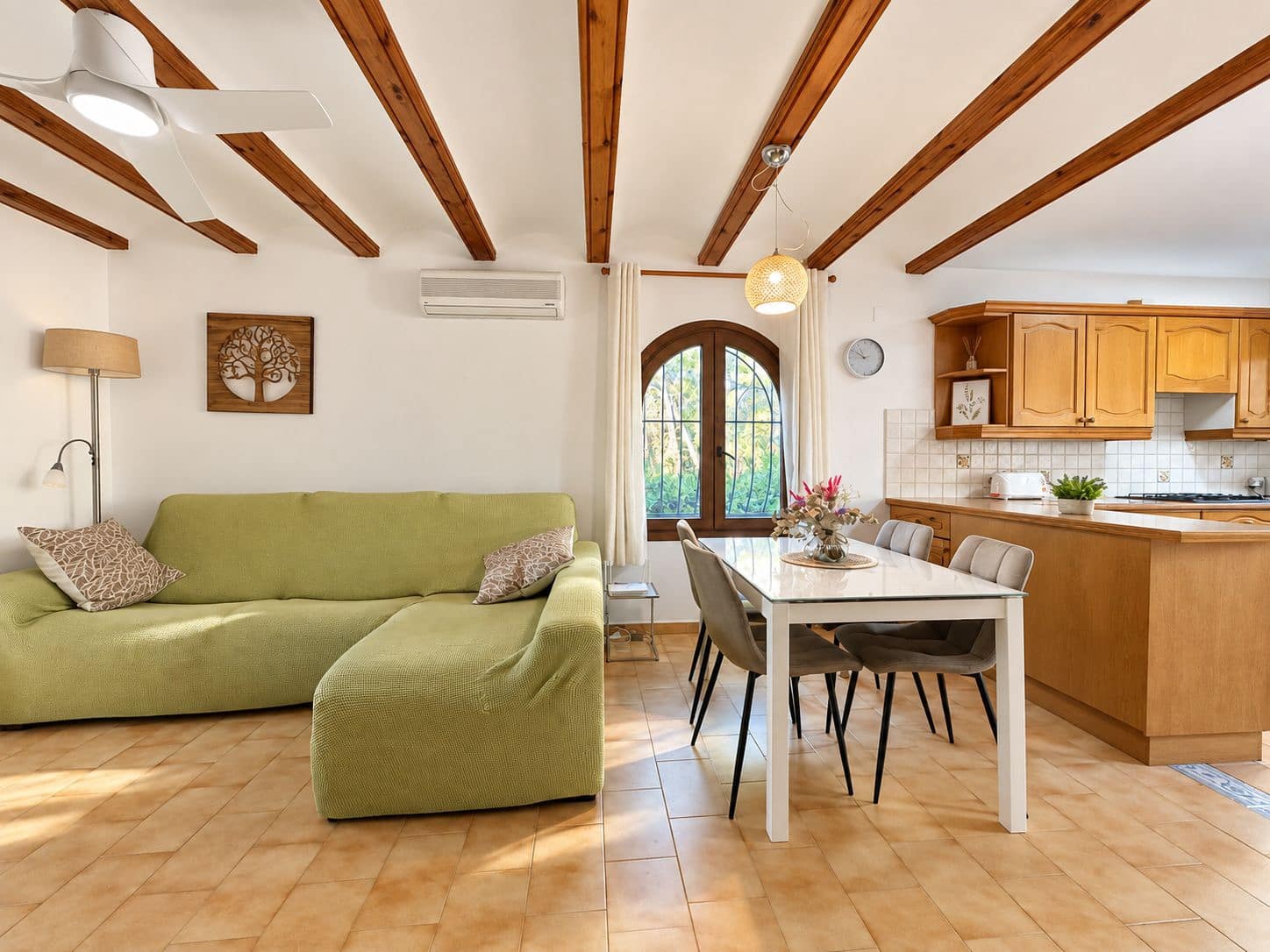 Appartement de 3 chambres à louer à Denia avec garage - 1 200 € (Ref: 10093796)
