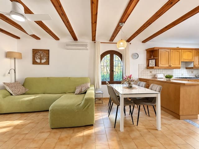 3 soveværelse Lejlighed til leje i Dénia med garage - € 1.200 (Ref: 10093796)