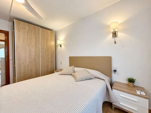 3 soveværelse Lejlighed til leje i Dénia med garage - € 1.200 (Ref: 10093796)