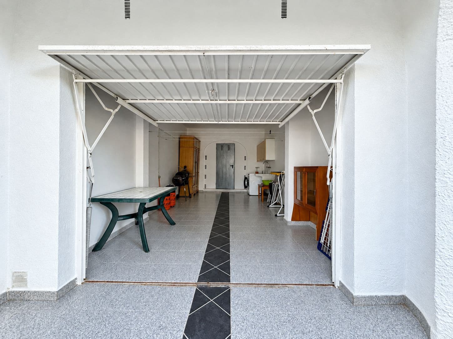 Appartement de 3 chambres à louer à Denia avec garage - 1 200 € (Ref: 10093796)