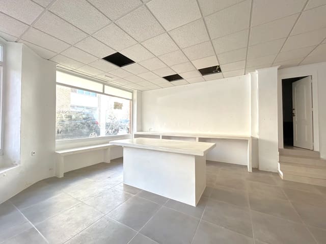 Kommersiell til leie i Centro ciudad, Javea / Xàbia - € 750 (Ref: 3558097)