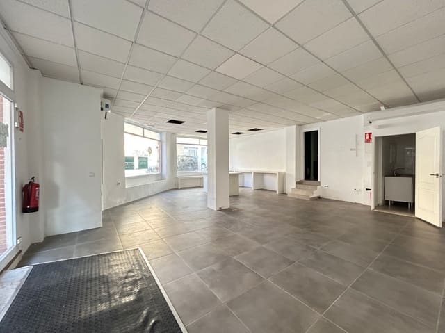 Kommersiell til leie i Centro ciudad, Javea / Xàbia - € 750 (Ref: 3558097)