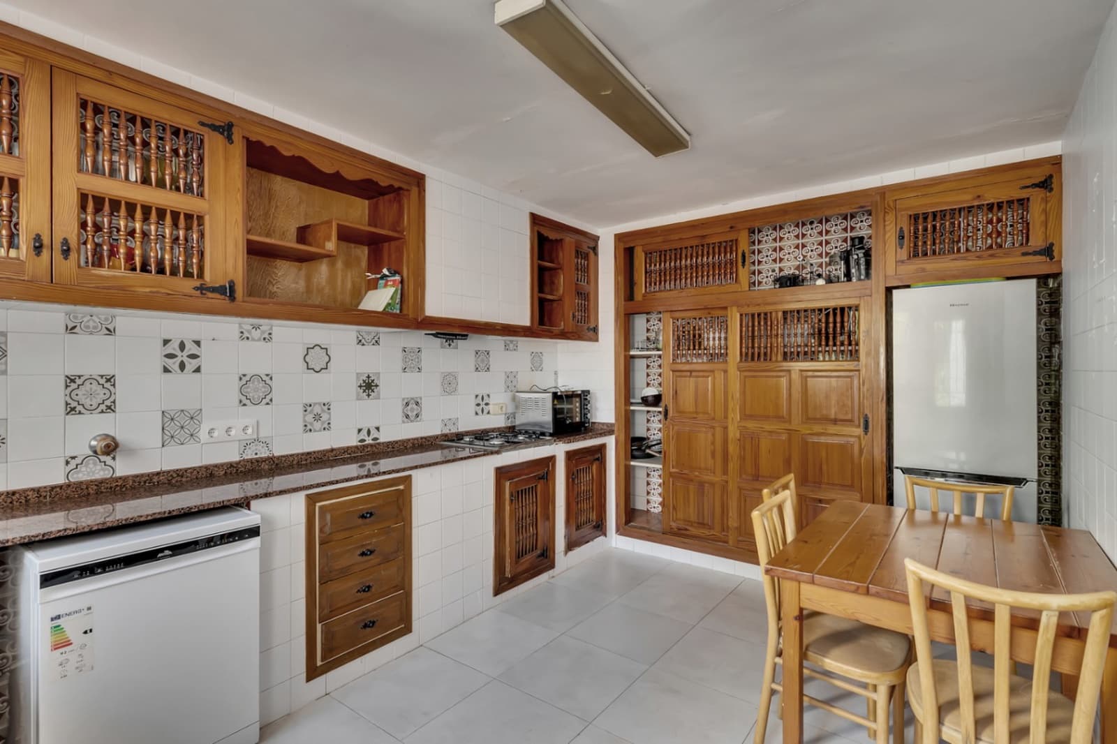 7 soverom Villa til salgs i Javea / Xabia med svømmebasseng garasje - € 1 250 000 (Ref: 6822021)