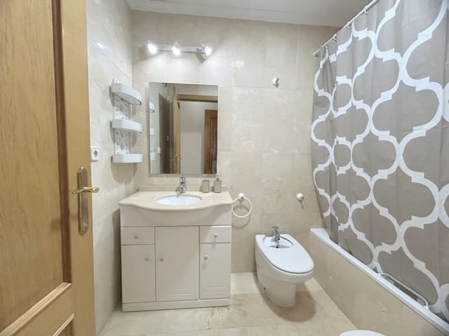 3 bedroom Apartment for rent in Puerto, Javea / Xàbia with pool - € 1,150 (Ref: 8329241)