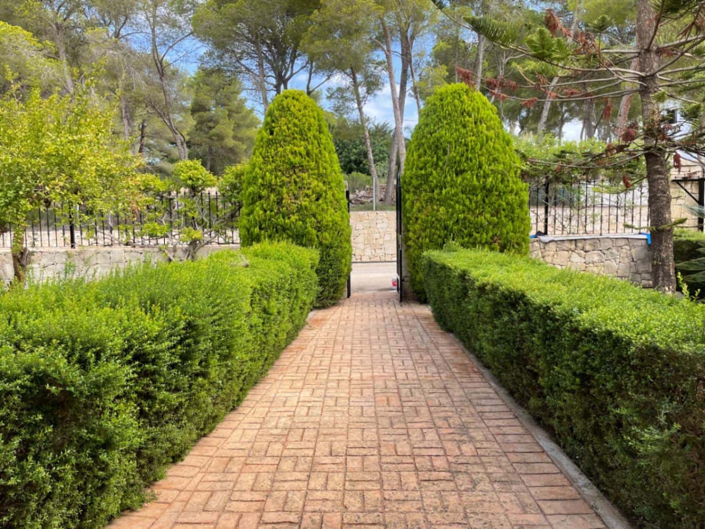 4 bedroom Villa for rent in Javea / Xabia with pool garage - € 2,700 (Ref: 8541478)