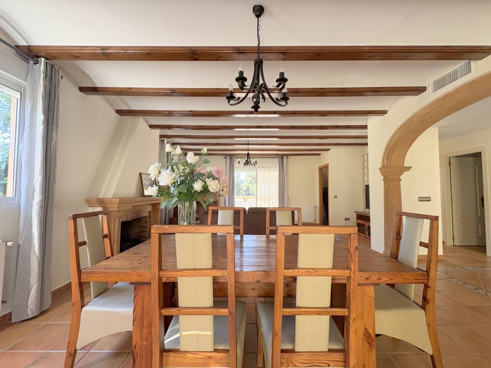 4 bedroom Villa for rent in Javea / Xabia with pool garage - € 2,700 (Ref: 8541478)