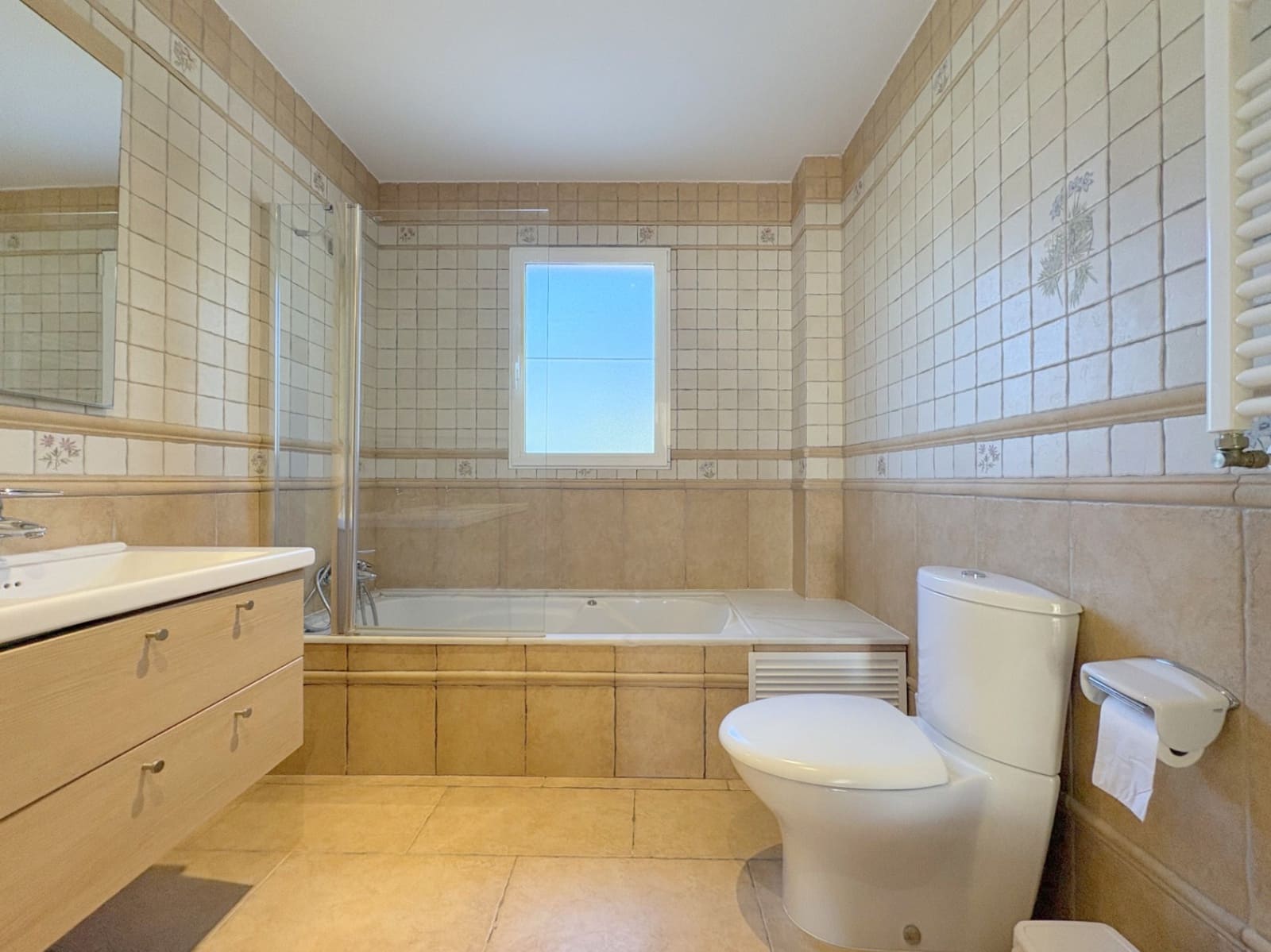 4 bedroom Villa for rent in Javea / Xabia with pool garage - € 2,700 (Ref: 8541478)