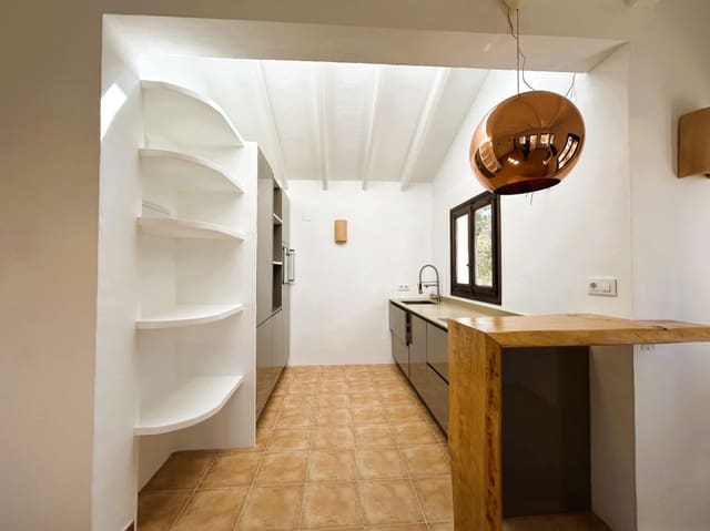 4 chambre Villa/Maison à vendre à Cap Martí - El Tossalet - Pinomar, Javea / Xàbia avec piscine garage - 790 000 € (Ref: 8884512)