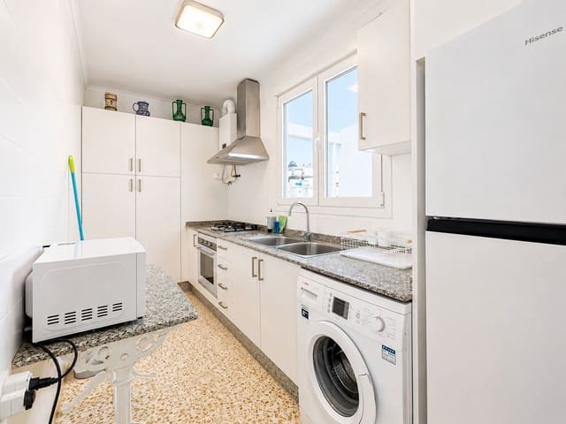 Appartement de 3 chambres à louer à Puerto, Javea / Xàbia - 1 400 € (Ref: 8886887)