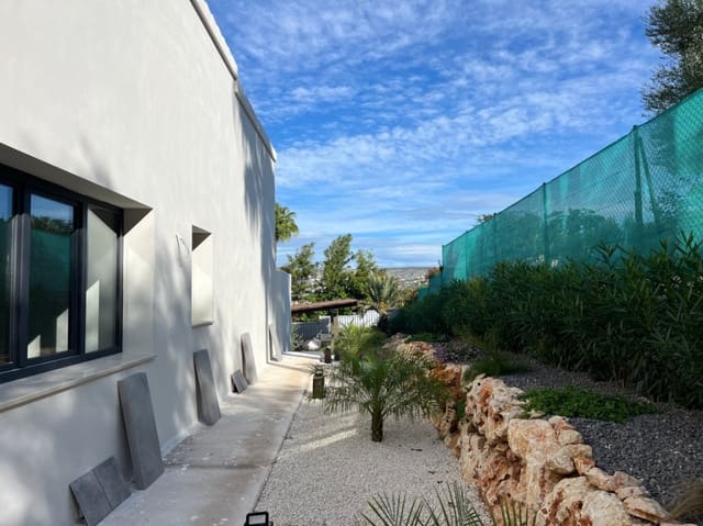 Chalet de 3 habitaciones en Javea / Xàbia en venta con piscina garaje - 1.190.000 € (Ref: 8947641)