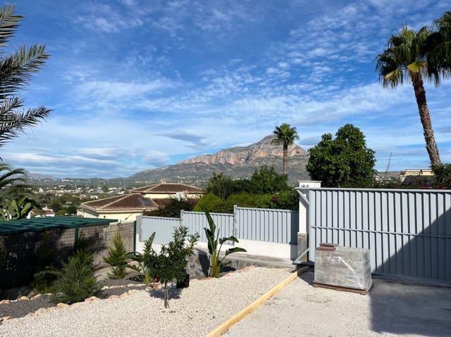 Chalet de 3 habitaciones en Javea / Xàbia en venta con piscina garaje - 1.190.000 € (Ref: 8947641)