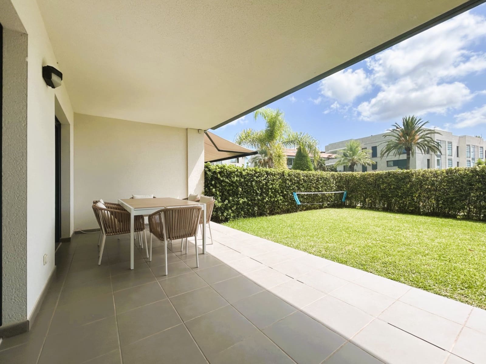 Apartamento de 2 habitaciones en Javea / Xàbia en alquiler con piscina garaje - 1.200 € (Ref: 8981899)