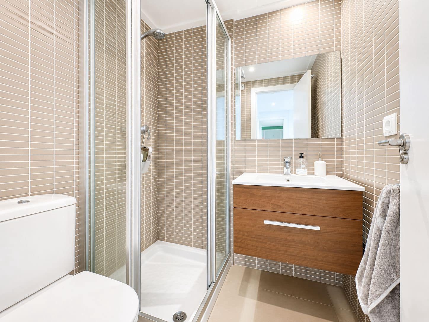 Apartamento de 2 habitaciones en Javea / Xàbia en alquiler con piscina garaje - 1.200 € (Ref: 8981899)