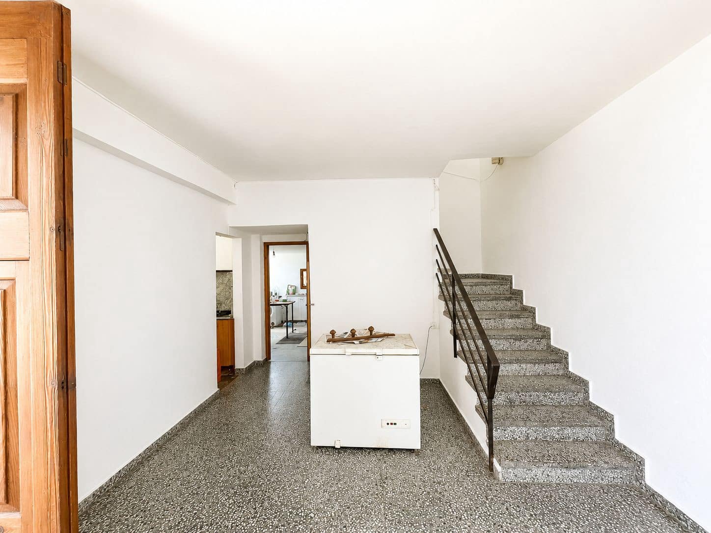4 bedroom Villa for sale in Gata de Gorgos with garage - € 288,000 (Ref: 9013227)