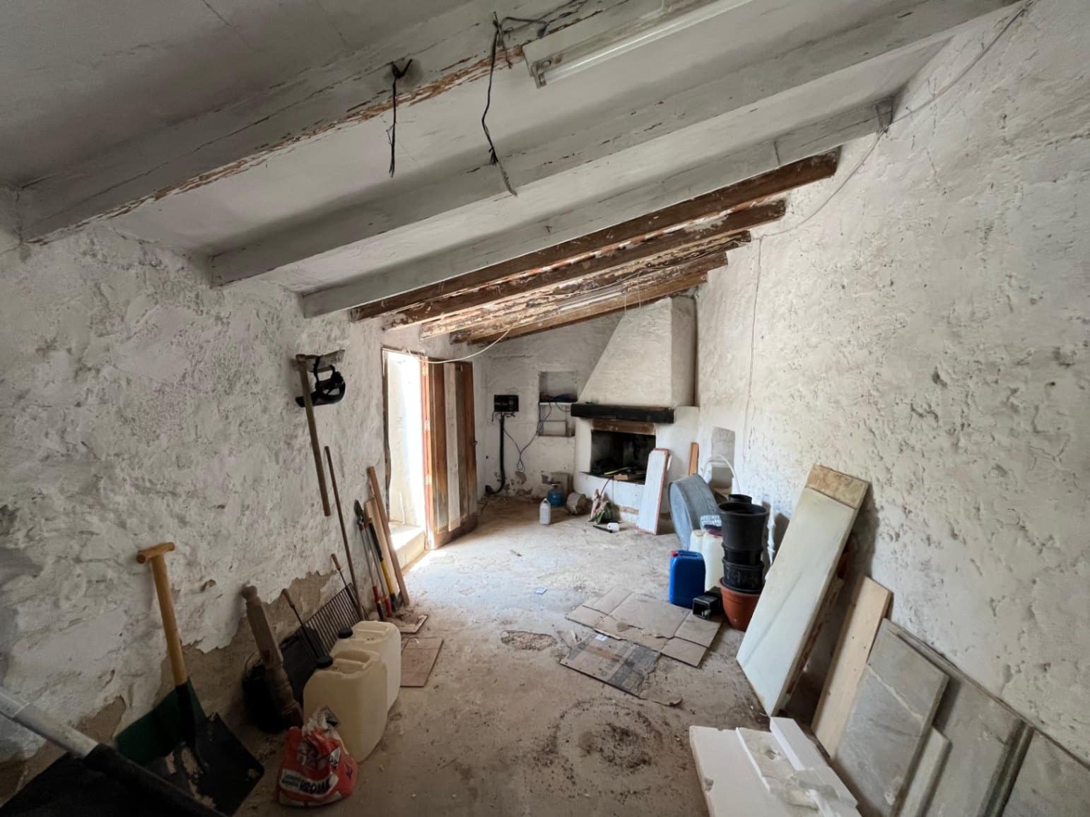 Villa for sale in Javea / Xabia - € 240,000 (Ref: 9103633)