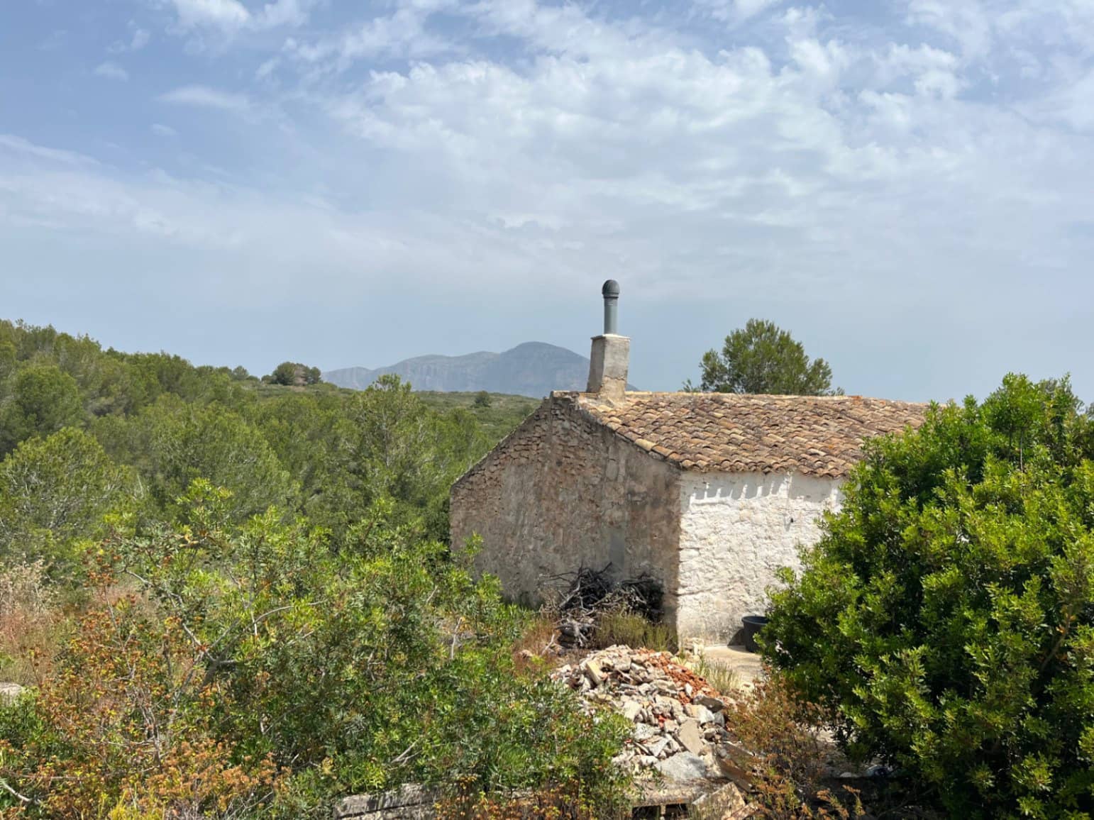 Villa for sale in Javea / Xabia - € 240,000 (Ref: 9103633)