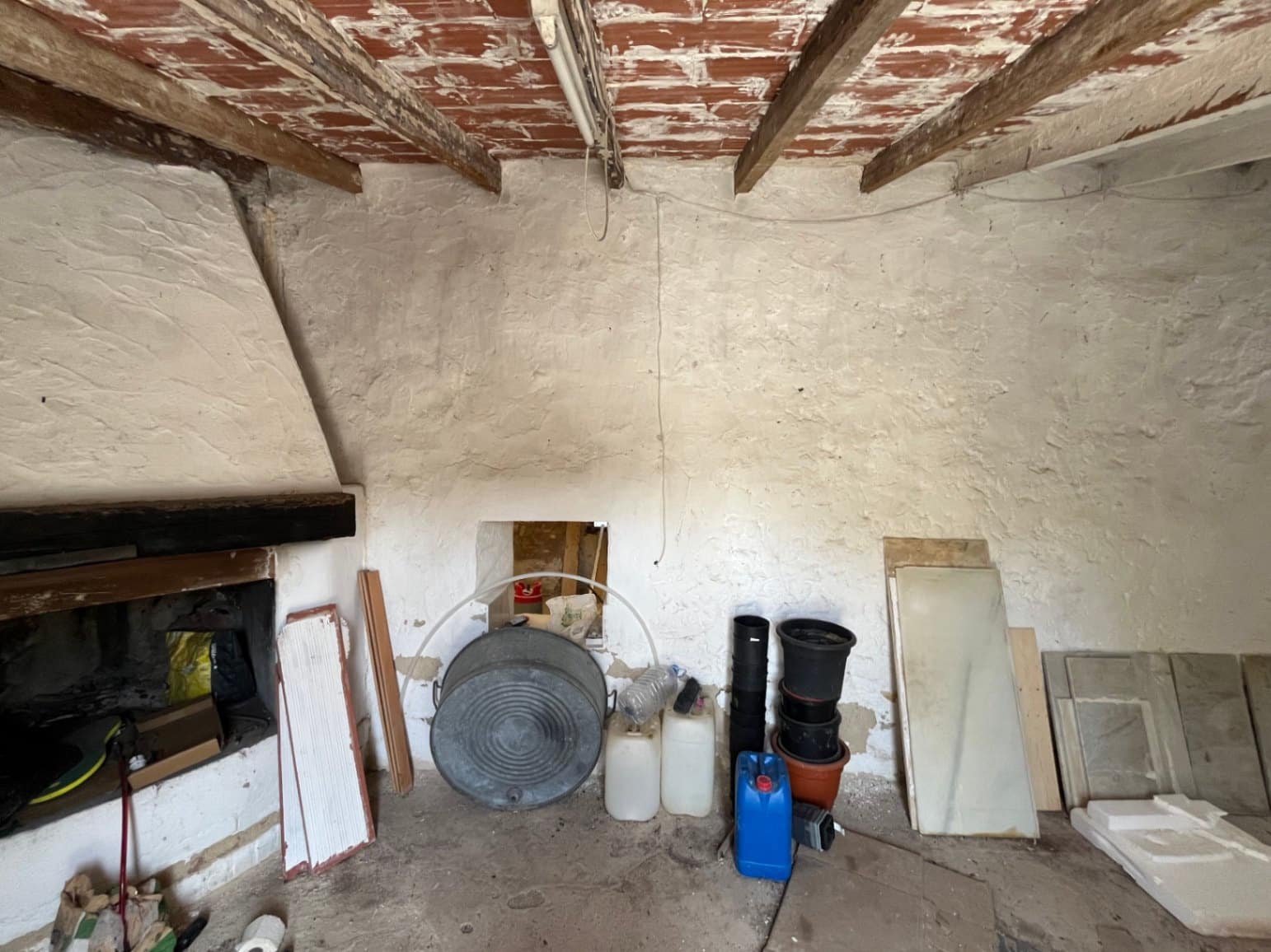 Villa for sale in Javea / Xabia - € 240,000 (Ref: 9103633)