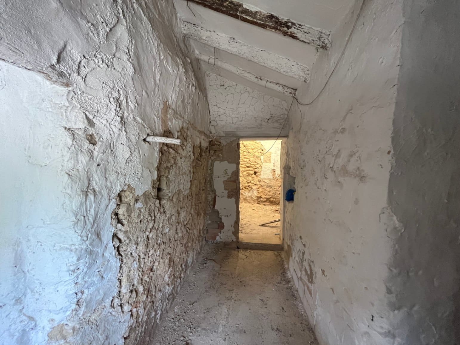 Villa for sale in Javea / Xabia - € 240,000 (Ref: 9103633)