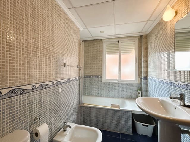 3 sovrum Lägenhet att hyra i Javea / Xàbia med pool garage - 1 280 € (Ref: 9117953)