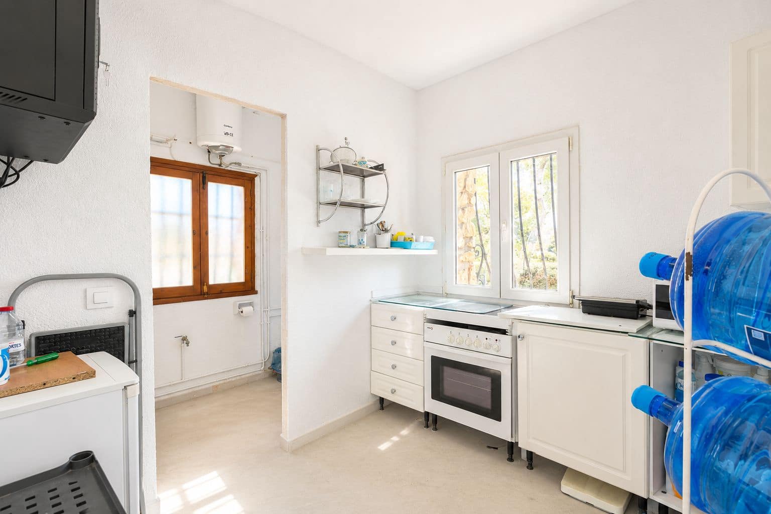 Commercieel te koop in Javea / Xabia met garage - € 380.000 (Ref: 9167481)