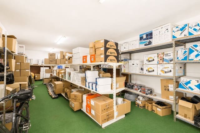 Commercieel te koop in Cap Martí - El Tossalet - Pinomar, Javea / Xàbia met garage - € 380.000 (Ref: 9167481)