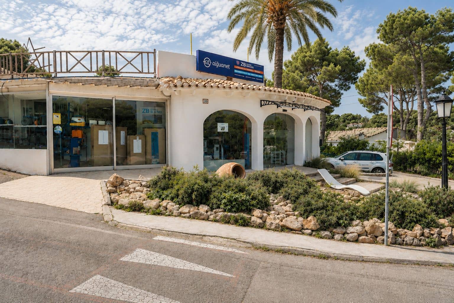 Commercieel te koop in Javea / Xabia met garage - € 380.000 (Ref: 9167481)