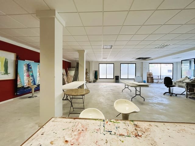 Commercial for rent in Javea / Xàbia - € 1,200 (Ref: 9167482)