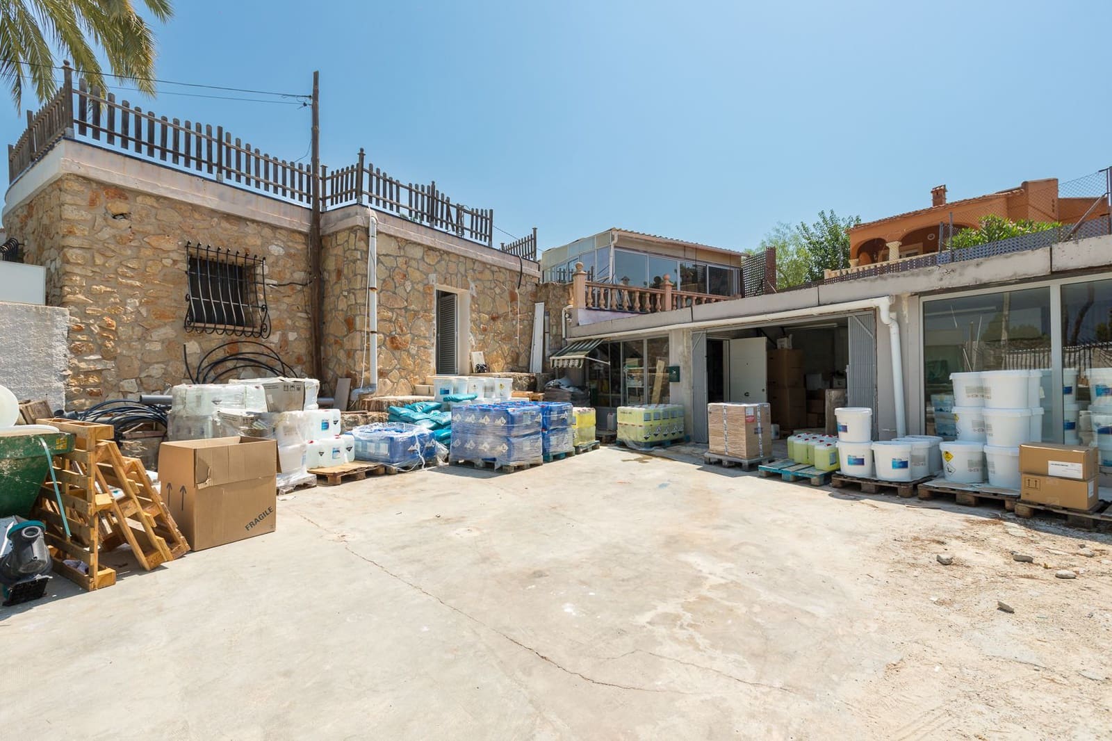 Villa for sale in Javea / Xabia with garage - € 450,000 (Ref: 9223669)