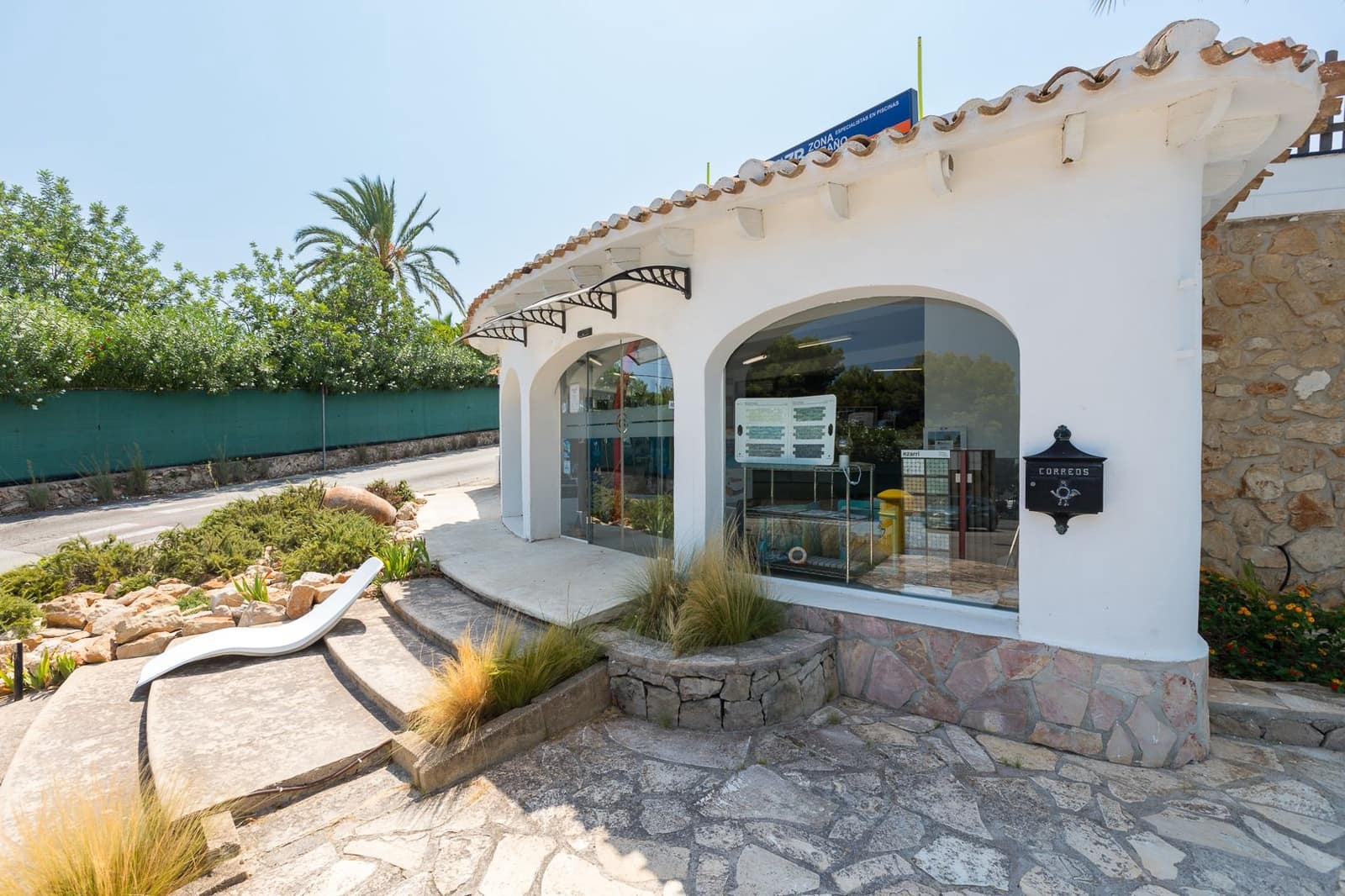 Villa for sale in Javea / Xabia with garage - € 450,000 (Ref: 9223669)
