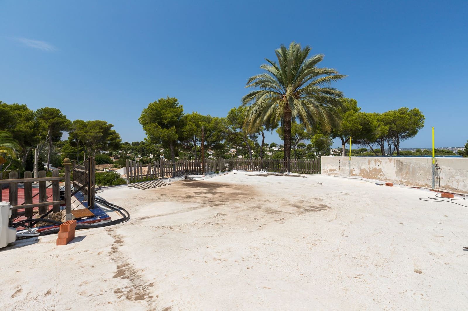 Villa for sale in Javea / Xabia with garage - € 450,000 (Ref: 9223669)