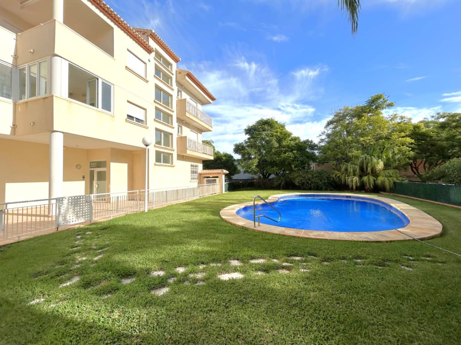 3 bedroom Apartment for sale in Javea / Xabia with pool garage - € 275,000 (Ref: 9249068)
