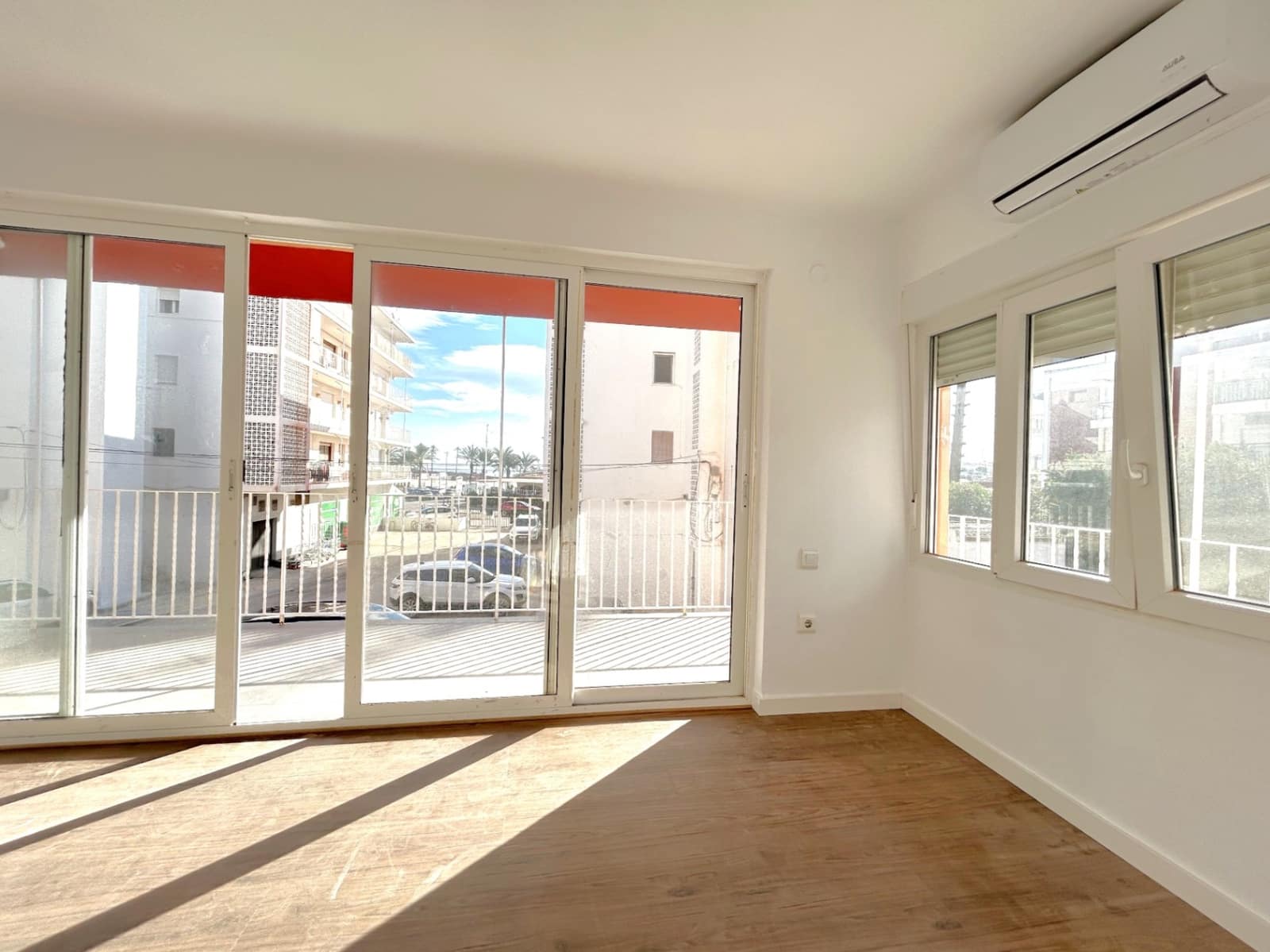 3 camera da letto Appartamento da affittare in Javea / Xabia con garage - 1.300 € (Rif: 9301421)